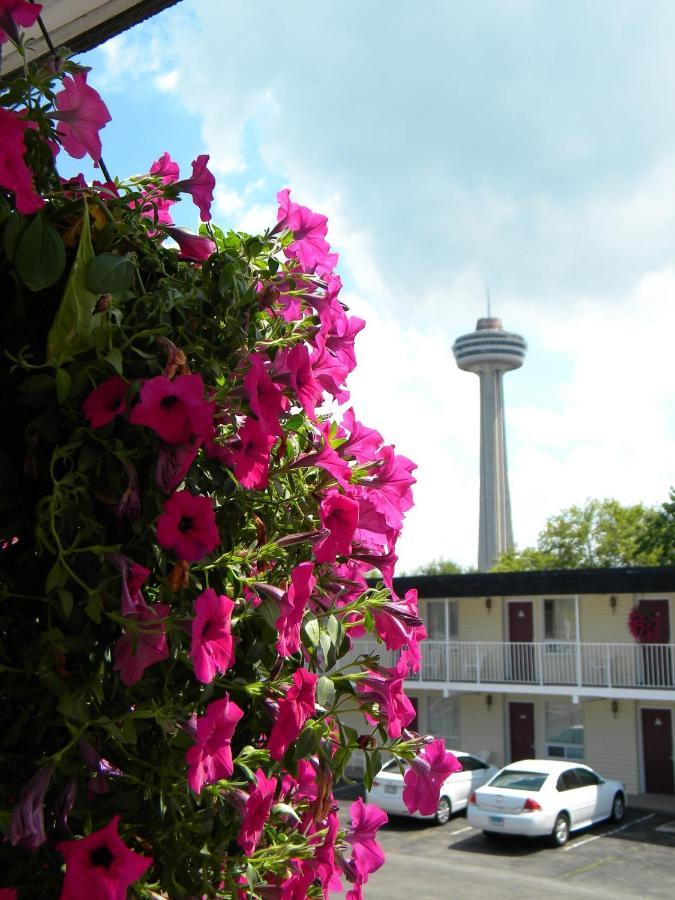 Fairway Inn By The Falls Niagara Falls Exterior photo